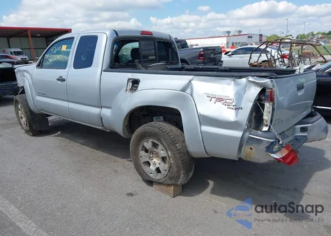 2008 Toyota Tacoma Base V6 z USA, uszkodzony, nr VIN 5TEUU42N38Z575436